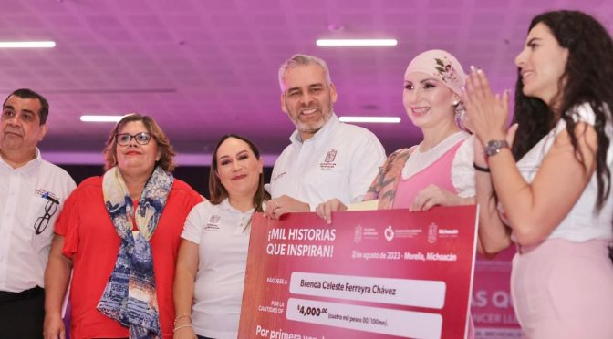 Bedolla respalda a mil mujeres con cáncer; beneficiarias reciben 4 mil pesos mensuales