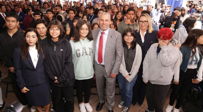 Inaugura Bedolla inicio de ciclo escolar 2023-2024 de la UMSNH