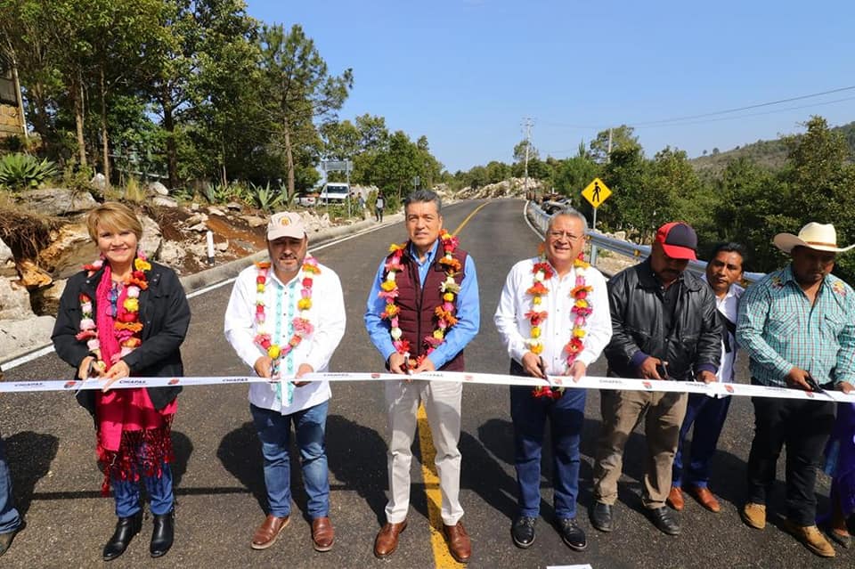 ALCALDE MDO ACOMPAÑO AL GOBERNADOR RUTILIO ESCANDÓN A INAUGURACIÓN DE LA CARRETERA TUXTLA- COMITÁN. – H. Ayuntamiento de San Cristóbal de Las Casas