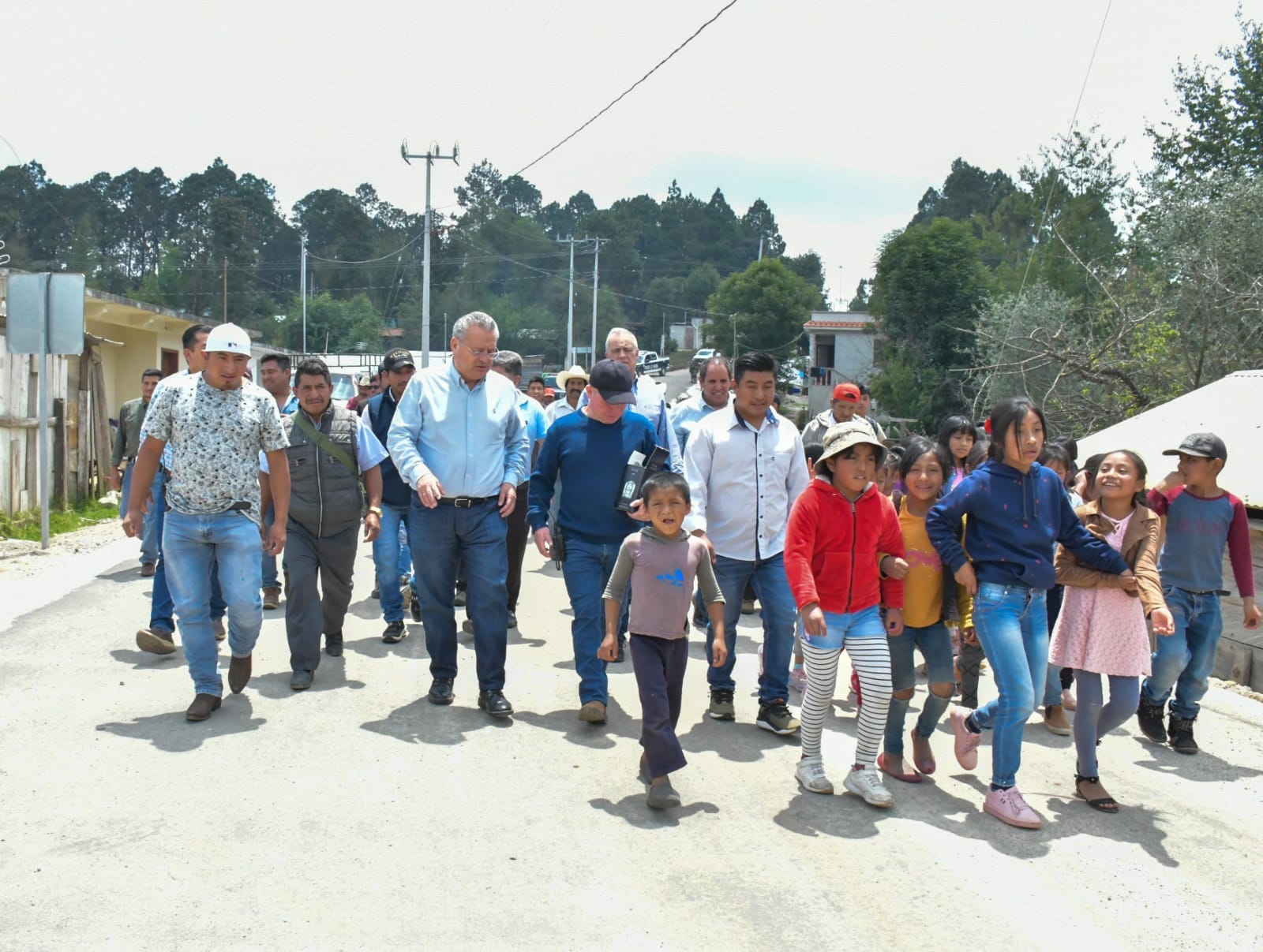 ALCALDE MDO VISITA LAS COMUNIDADES DEL ESCALÓN Y CORAZÓN DE MARÍA. – H. Ayuntamiento de San Cristóbal de Las Casas