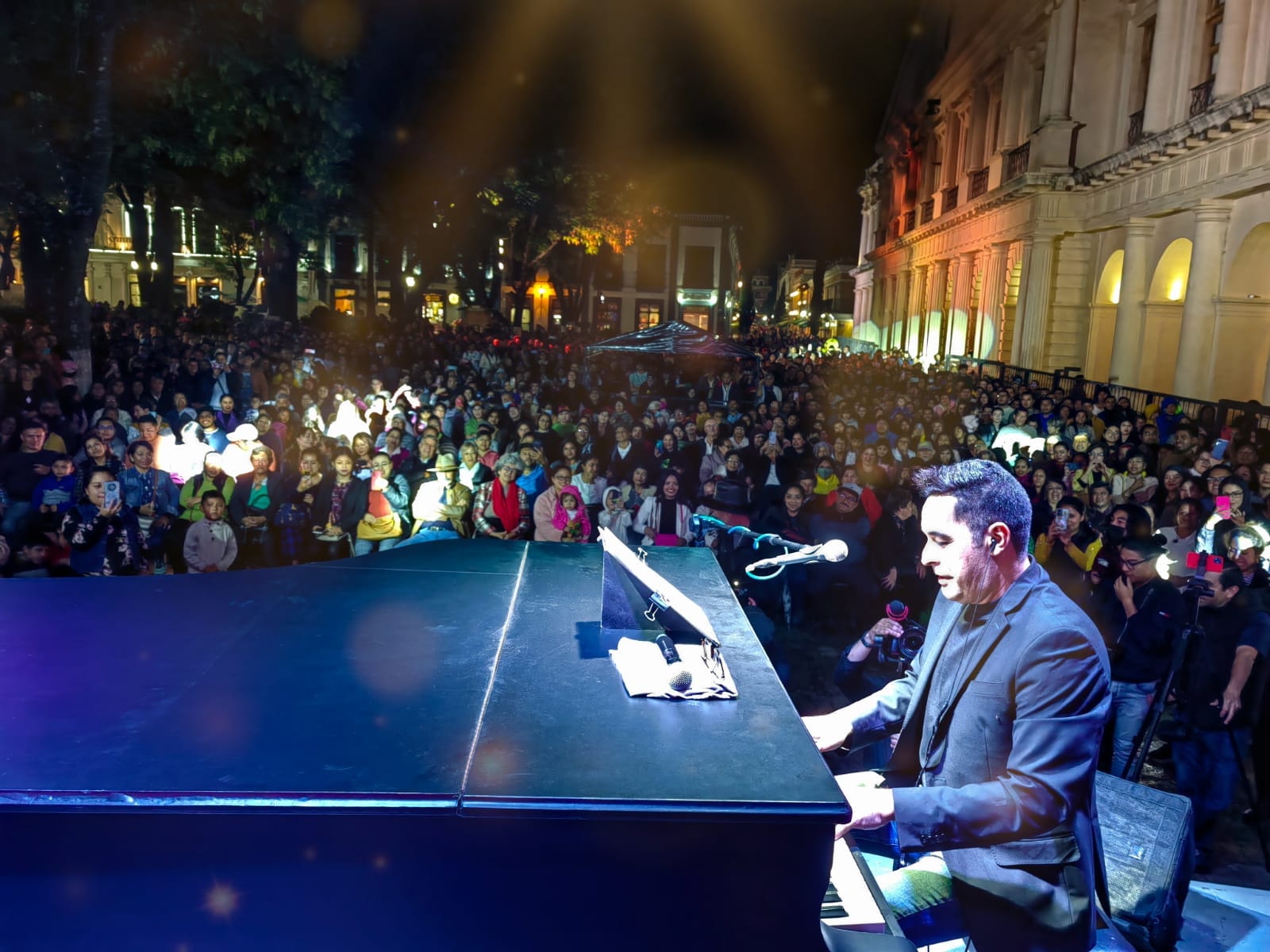 ARTURO AQUINO “EL PIANO DE MÉXICO” SE PRESENTÓ EN SAN CRISTÓBAL. – H. Ayuntamiento de San Cristóbal de Las Casas