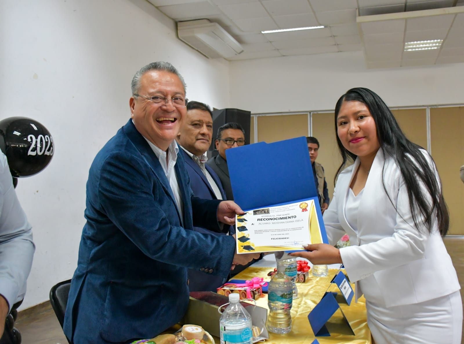 ASISTE PRESIDENTE MUNICIPAL MDO A LA GRADUACIÓN DE NUEVOS PROFESIONISTAS DE LA SALUD. – H. Ayuntamiento de San Cristóbal de Las Casas