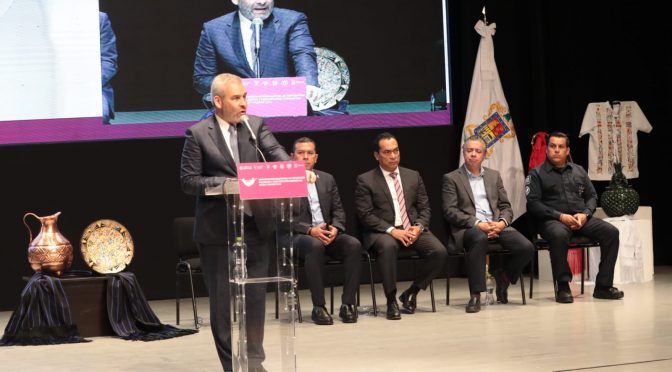 Inaugura Bedolla Congreso Internacional en Prevención del Delito