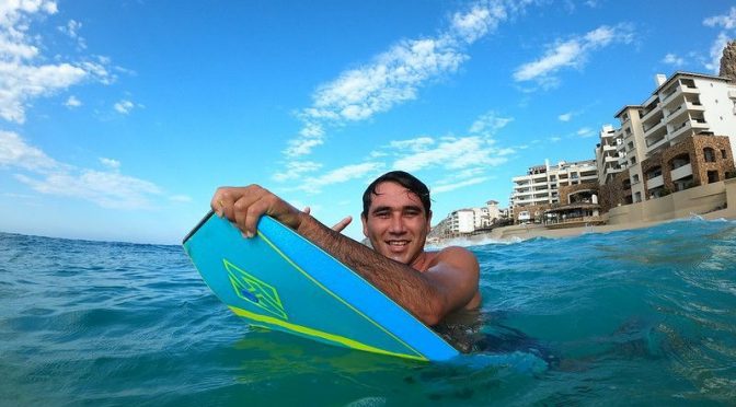 Alfonso Aguilar, primer atleta de Playa Azul en ganar Premio Estatal del Deporte