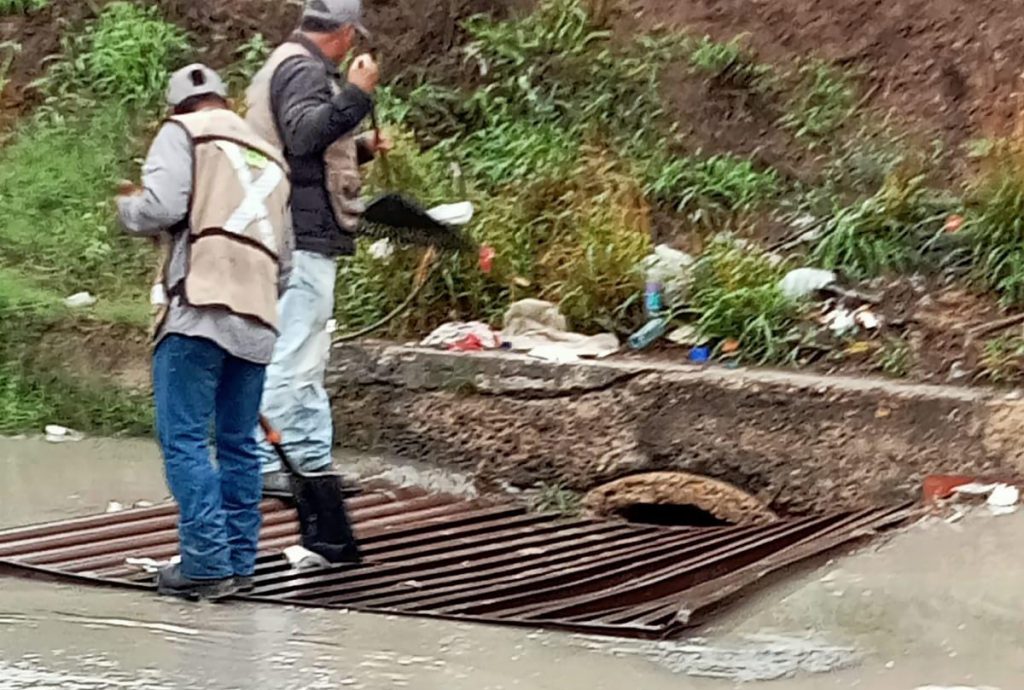 Dirigió Alcalde Carlos Peña Ortiz acciones de limpieza y desasolve en Reynosa – Administración Municipal Reynosa 2021-2024