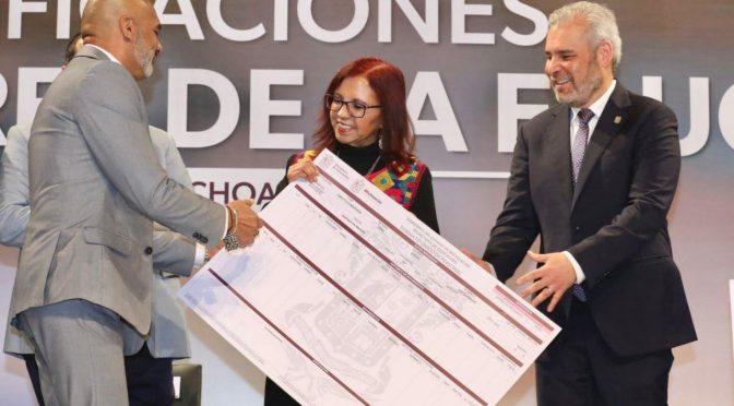 ¡No más venta de plazas! De forma directa, Bedolla entrega primeras 5 mil bases a docentes