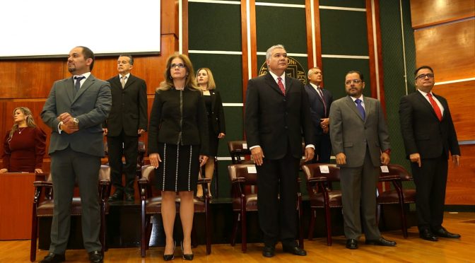 Asiste Bedolla a informe de actividades del Poder Judicial de Michoacán
