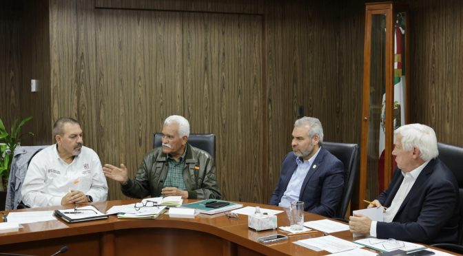 Bedolla y Sader trazan ruta para la certificación y regulación ambiental del aguacate