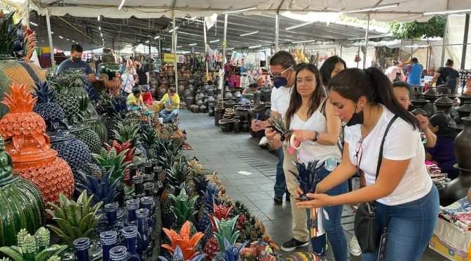 Uruapan, listo para presumir riqueza artesanal con tianguis de Domingo de Ramos