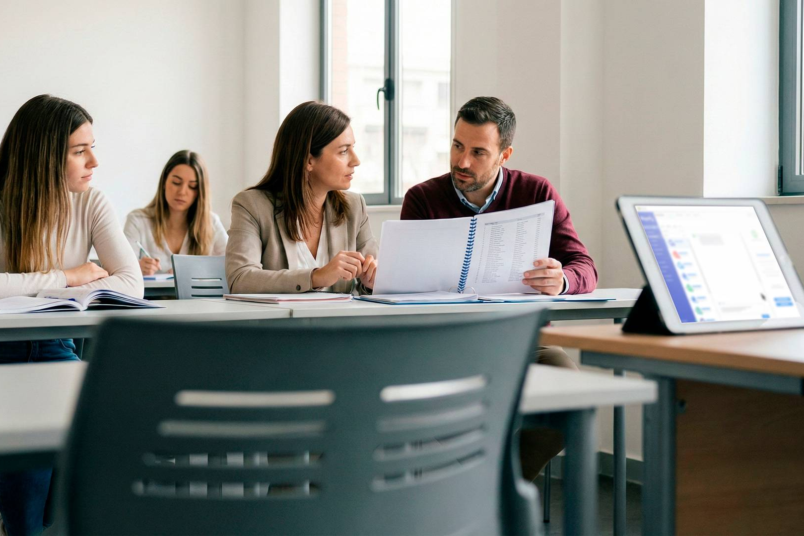CRM para educación, cómo WhatsApp y la IA impulsan el aumento de inscripciones